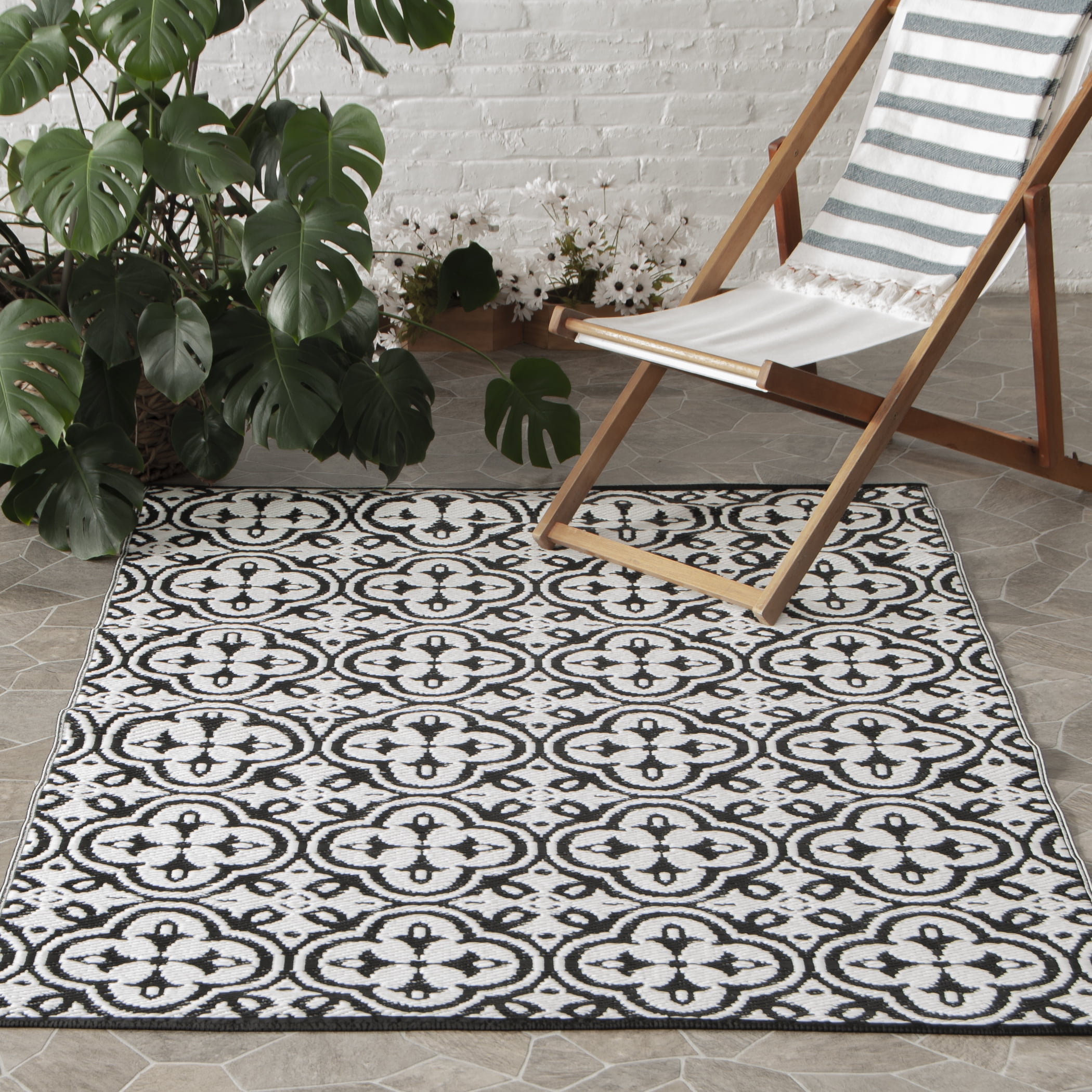 Mainstays 5' x 7' Black Medallion Outdoor Area Rug