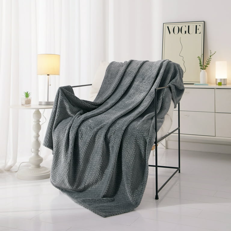 Mainstays Cozy Textured Plush Throw Blanket, Grey, 50
