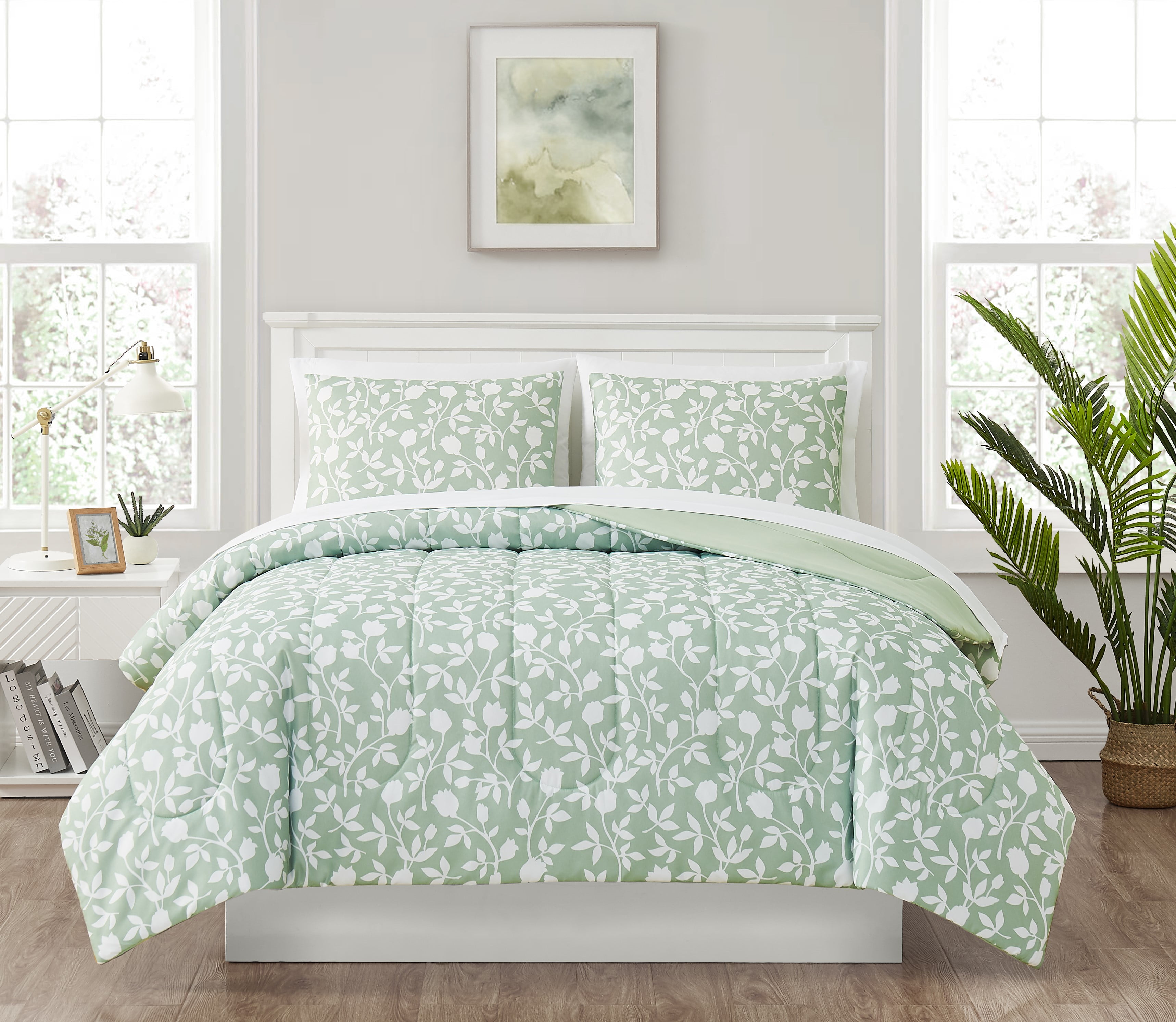 Mainstays 7 Piece Reversible Bed in a Bag Comforter Set with Sheets, Green Floral, Queen