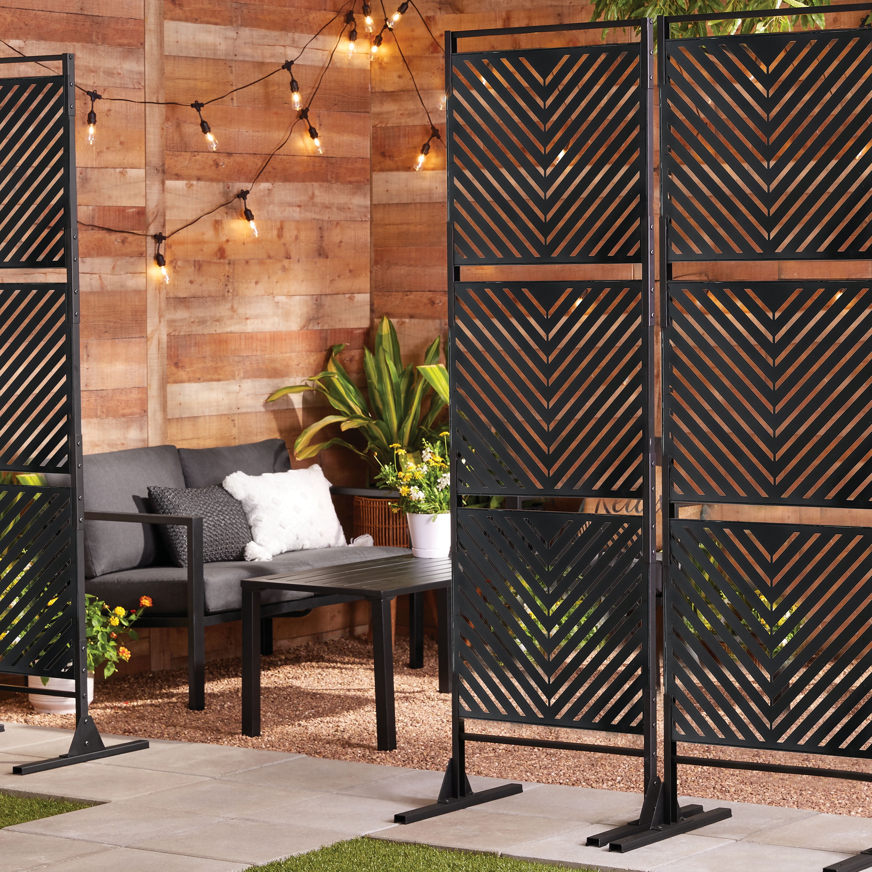 Mainstays 76"H Chevron Metal Outdoor Privacy Screen
