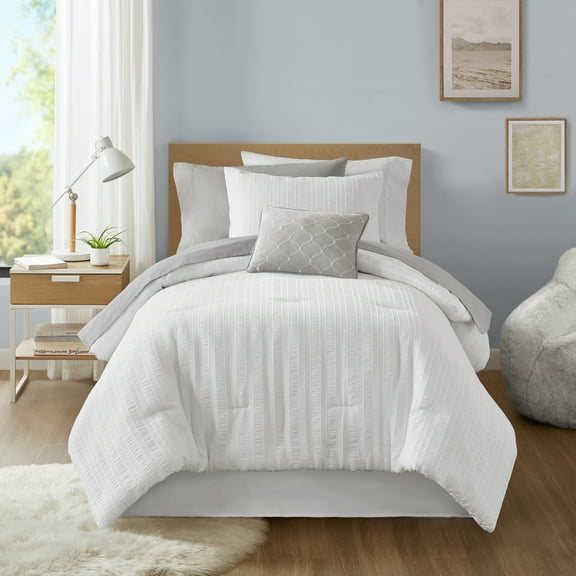 Mainstays 8-Piece Bed in a Bag Comforter Set with Sheets, White Seersucker, Twin/TwinXL