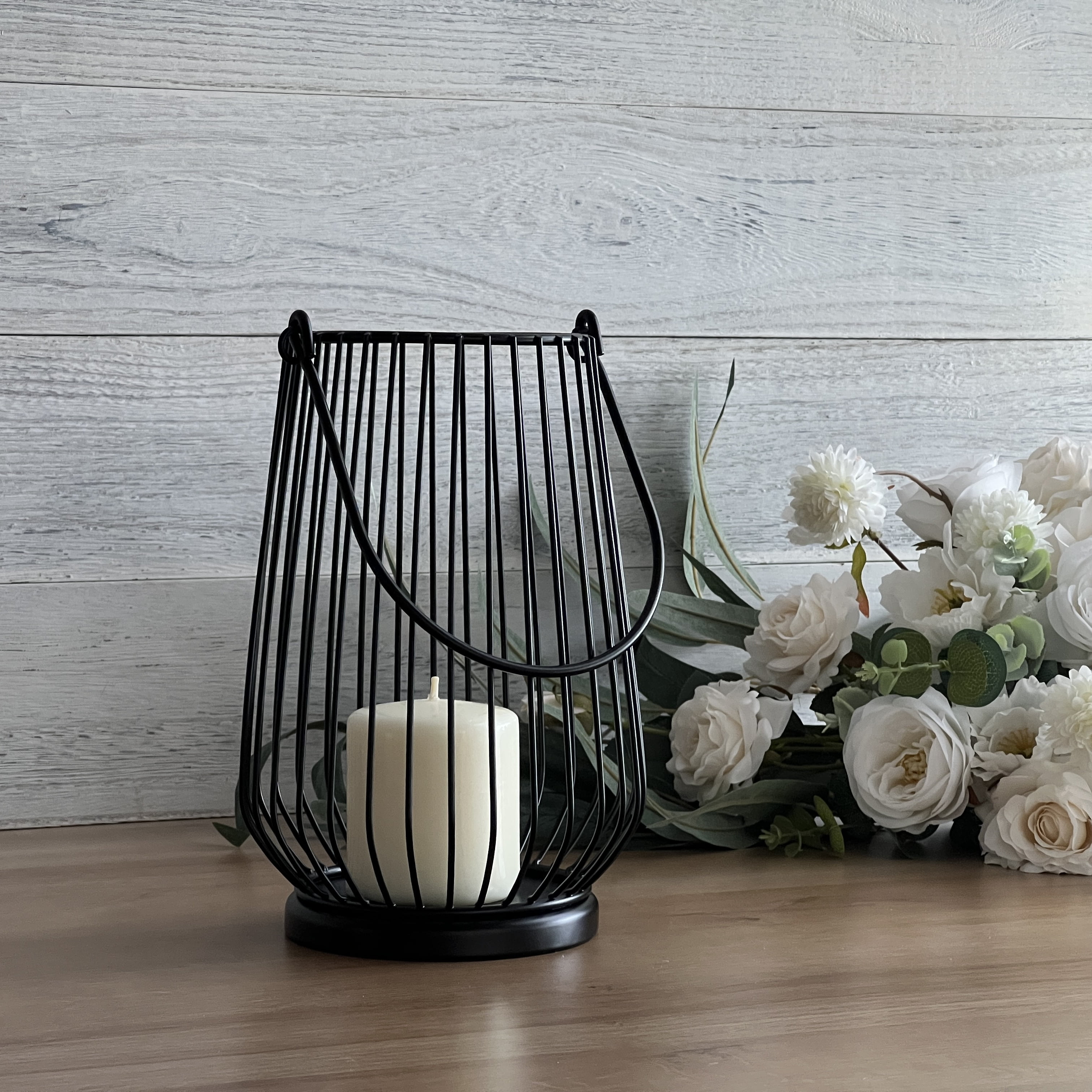 ブラックメタル ラック バルーンスタンド Mainstays Black Metal Wire Candleholder Lantern, 10 inches, Indoor