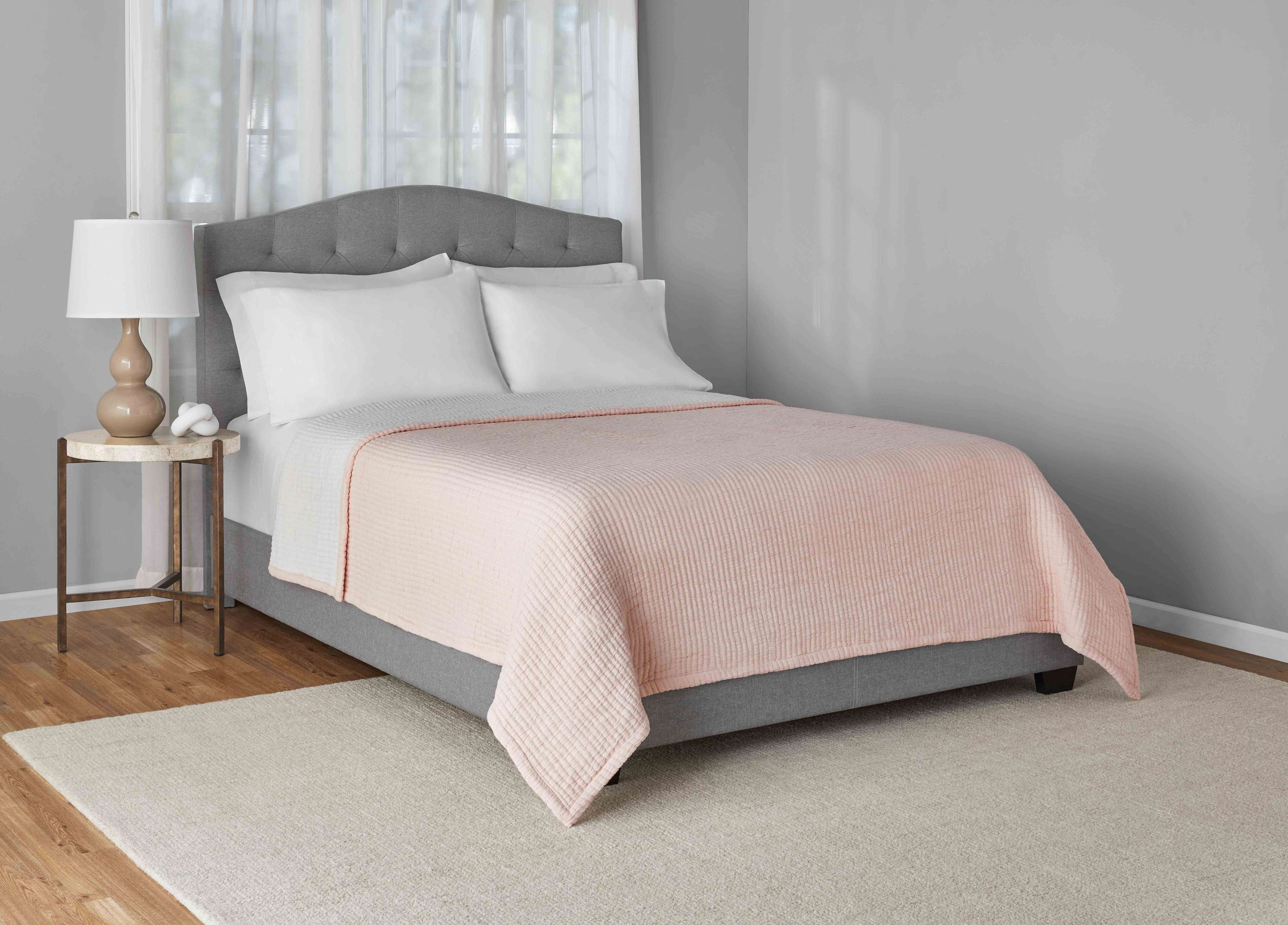 Mainstays Full/Queen Quilt - Blush Pink Matelasse, Cotton-Rich, Reversible Bedding