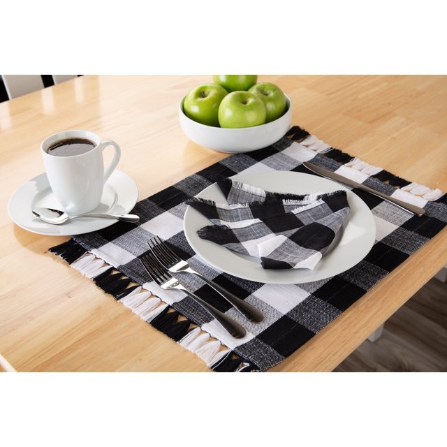 Mainstays Buffalo Plaid Woven Cotton Placemat, Black and White, 1 Count