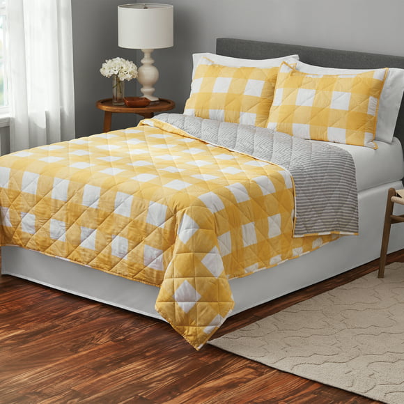 Mainstays Check Yellow Gingham Polyester Quilt, Full/Queen, Adult, Reversible