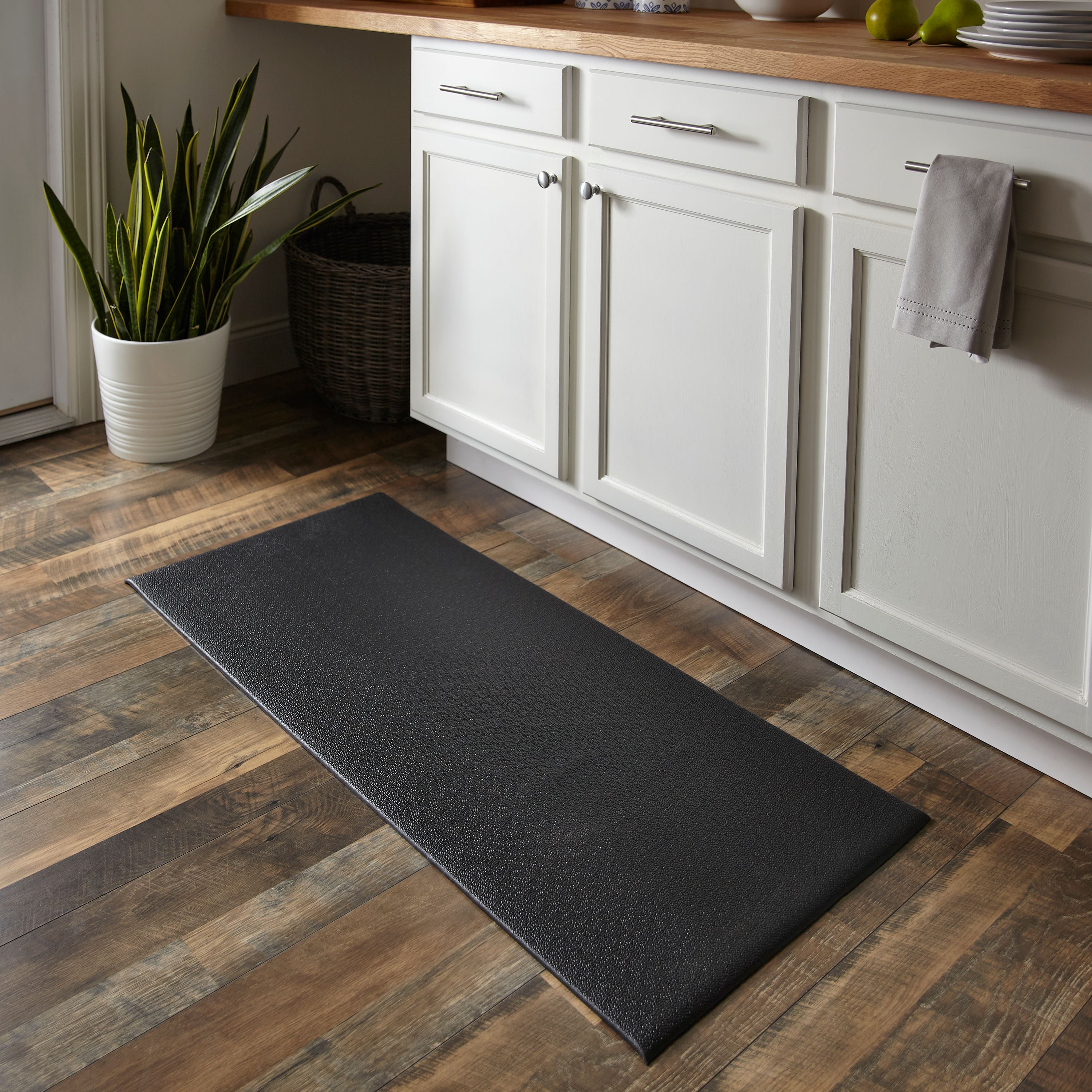Black kitchen rug discount