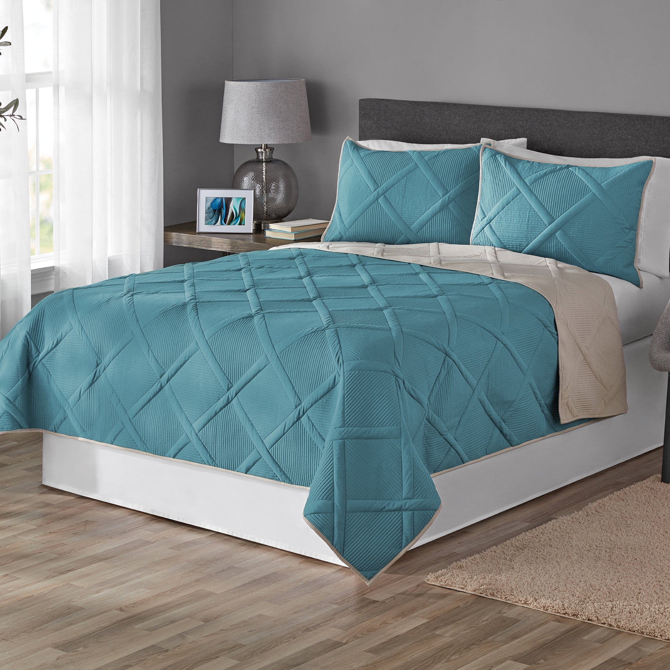 Mainstays Diamond Teal Diamond Polyester Quilt, Full/Queen, Reversible