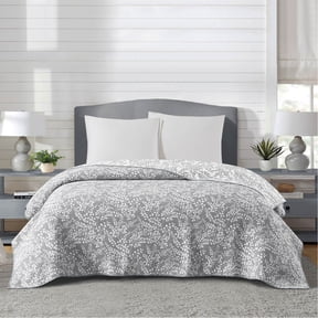 Mainstays Floral Stitched Quilt, Full/Queen, Light Grey, Reversible Lightweight