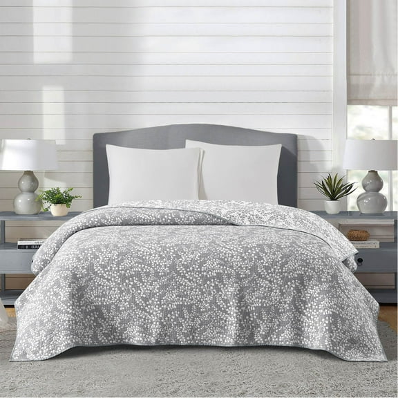 Mainstays King Quilt in Light Grey with Stitched Botanical Floral Design, Lightweight and Reversible Bedding