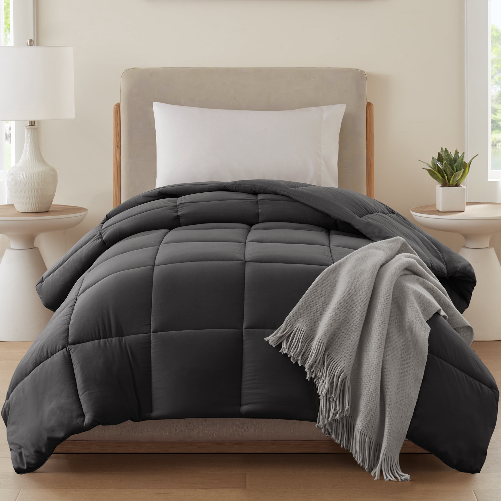 Mainstays Twin/Twin XL Down Alternative All-Season Comforter, Black