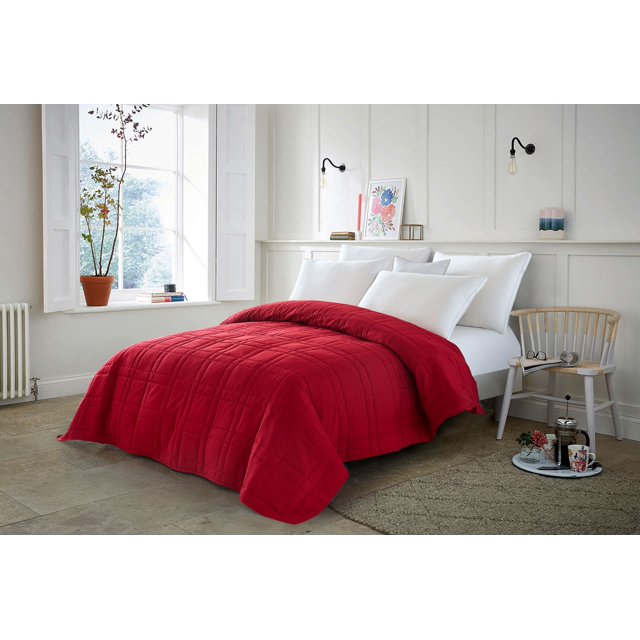 Mainstays Down Alternative Quilted Queen Bed Blanket in Deep Red