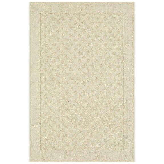 Mainstays Dylan Solid Diamond Indoor Accent Rug, Beige, Skid-Resistant, 2'6" x 3'10"