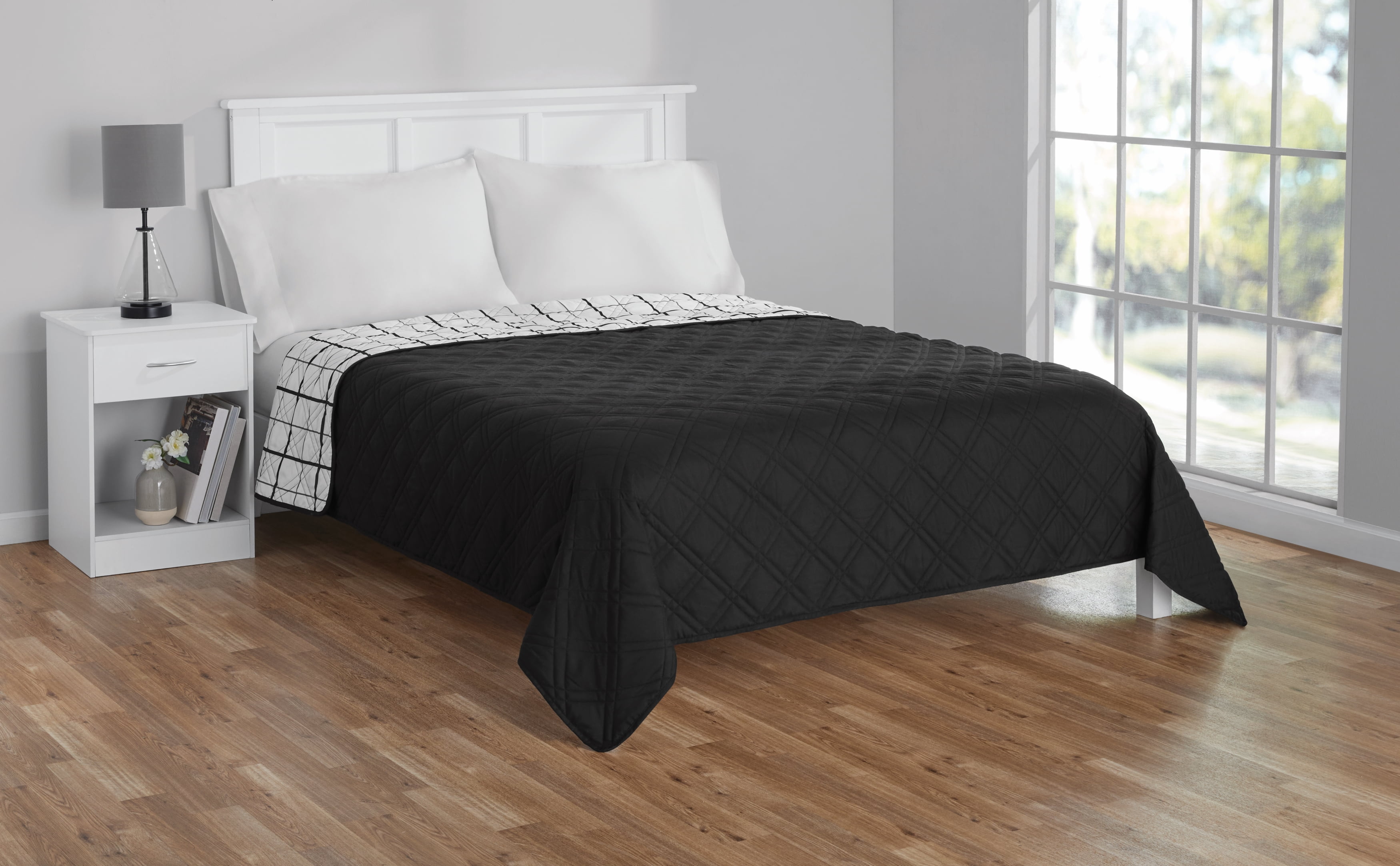 Mainstays Full/Queen Quilt – Soft Microfiber – Black Plaid – Lightweight & Reversible Bedding