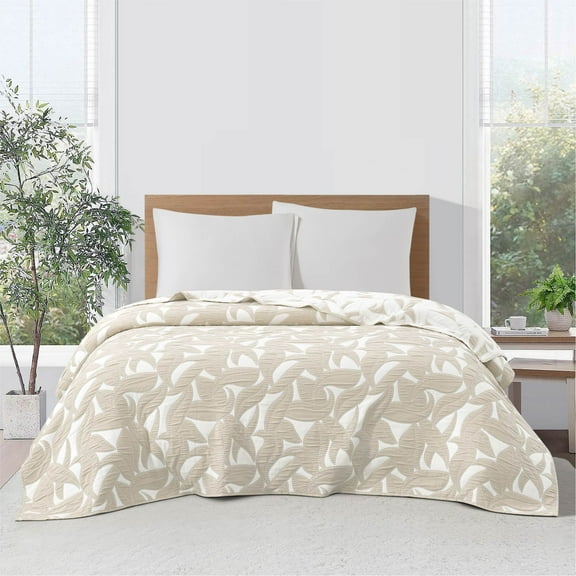 Mainstays Iris Leaf Stitched Quilt, King, Beige, Reversible Lightweight Bedding