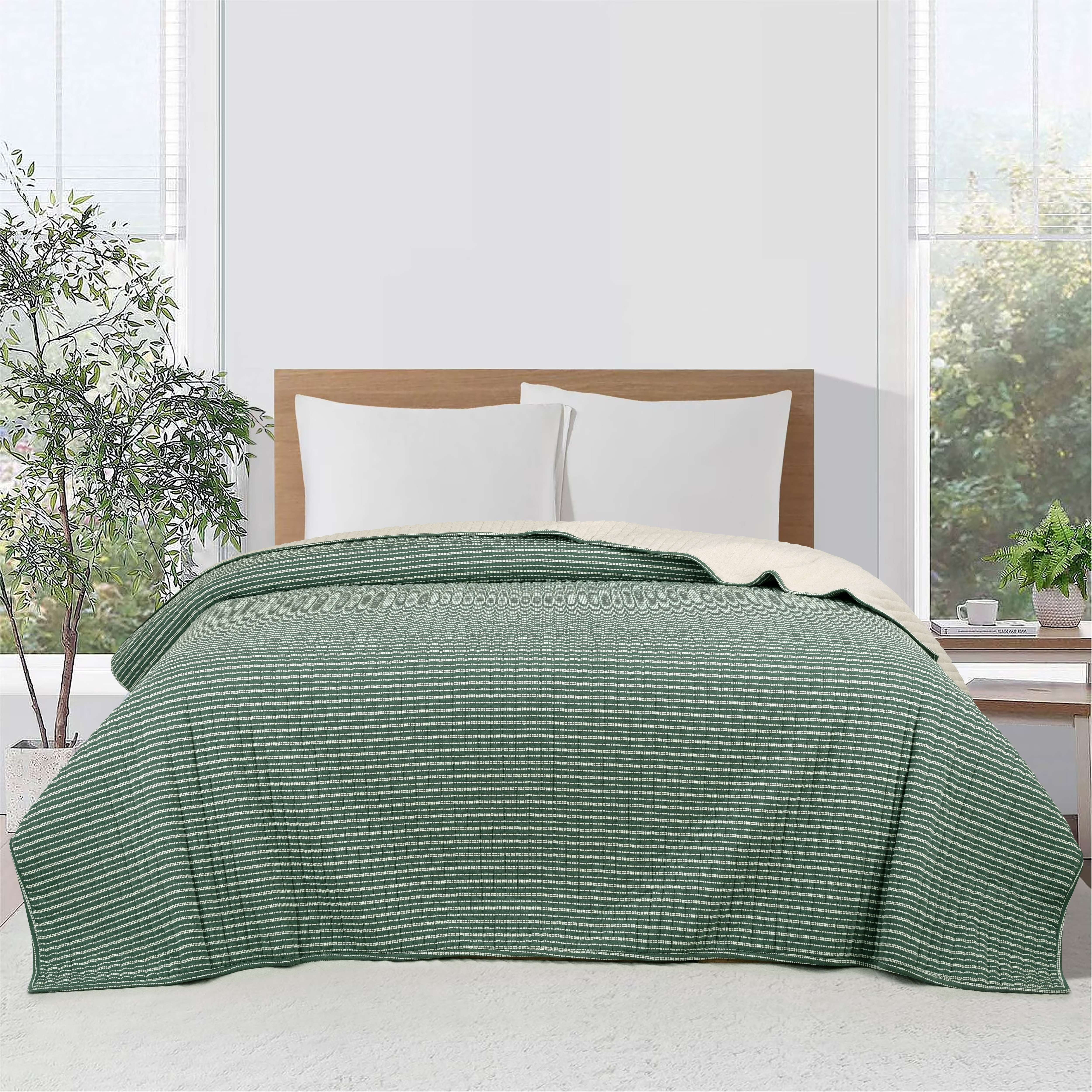 Mainstays Jersey Quilt Bedding Green Striped Cotton, Polyester Jersey Knitted Weave, King - Reversible, Breathable