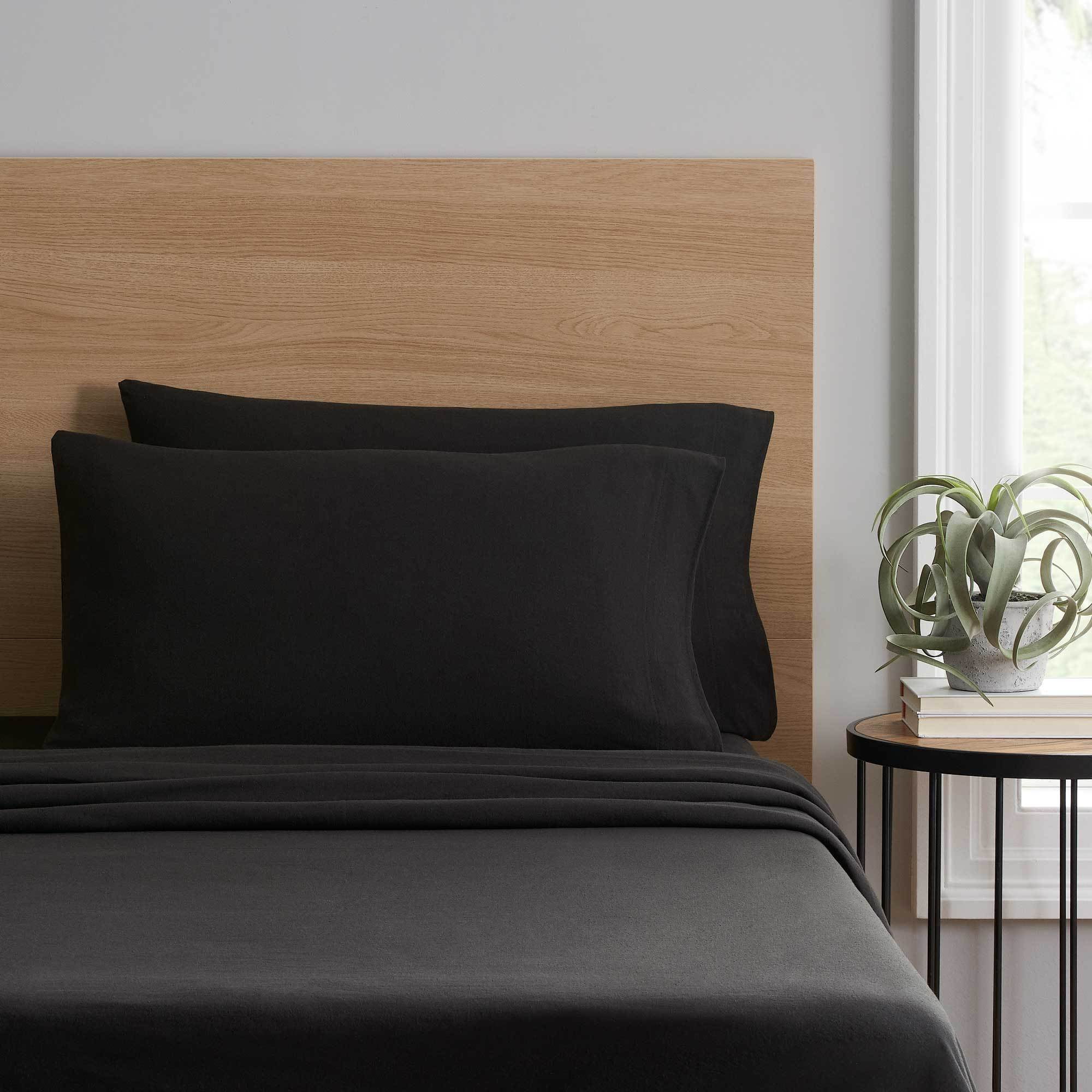 Mainstays Jersey Knit Bedding Unisex Sheet Set, 150 GSM Single Jersey, Rich Black ,Full, 4 Piece Breathable Set