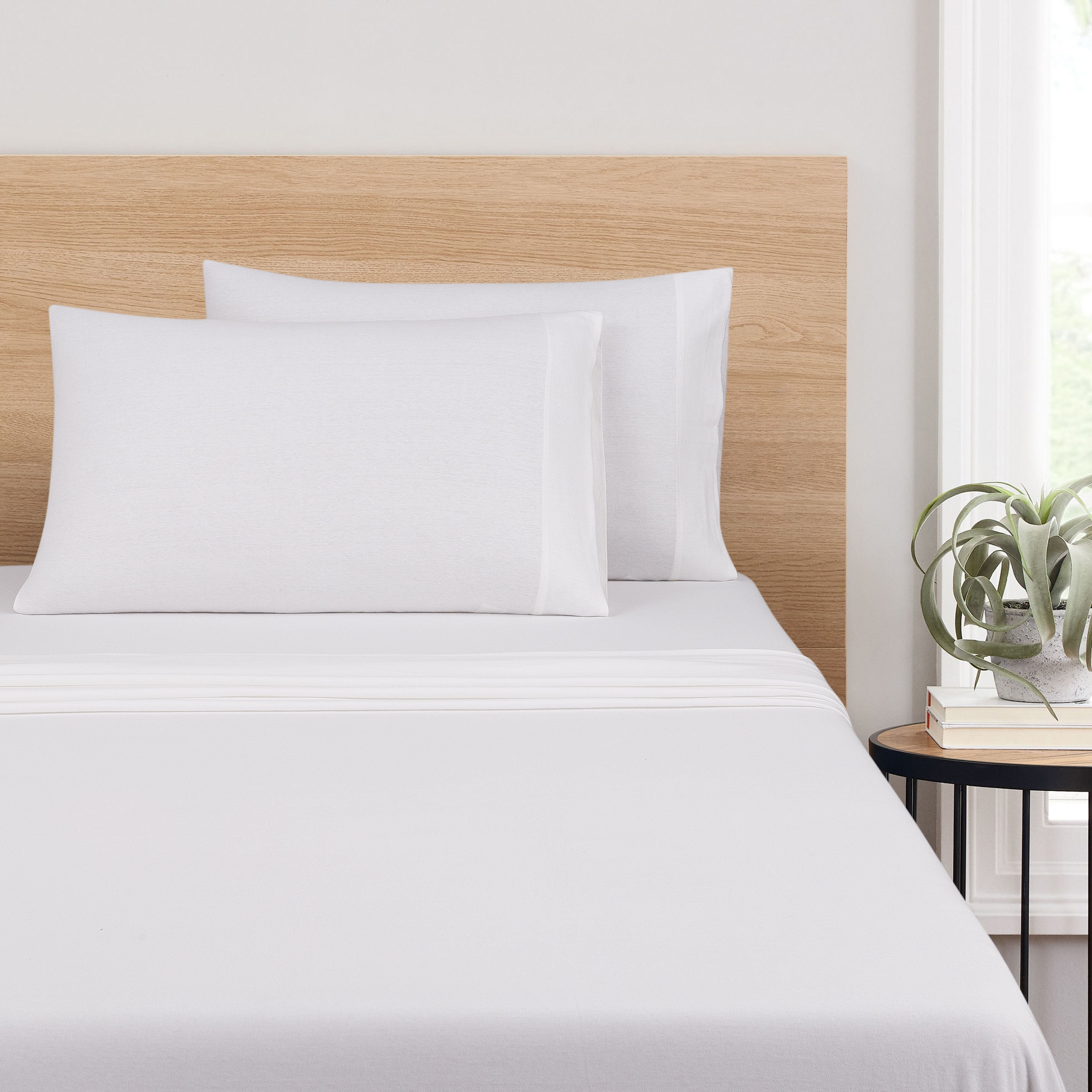 Mainstays Extra Soft Jersey Bed Sheet Set, Queen, Artic White, Queen, 4