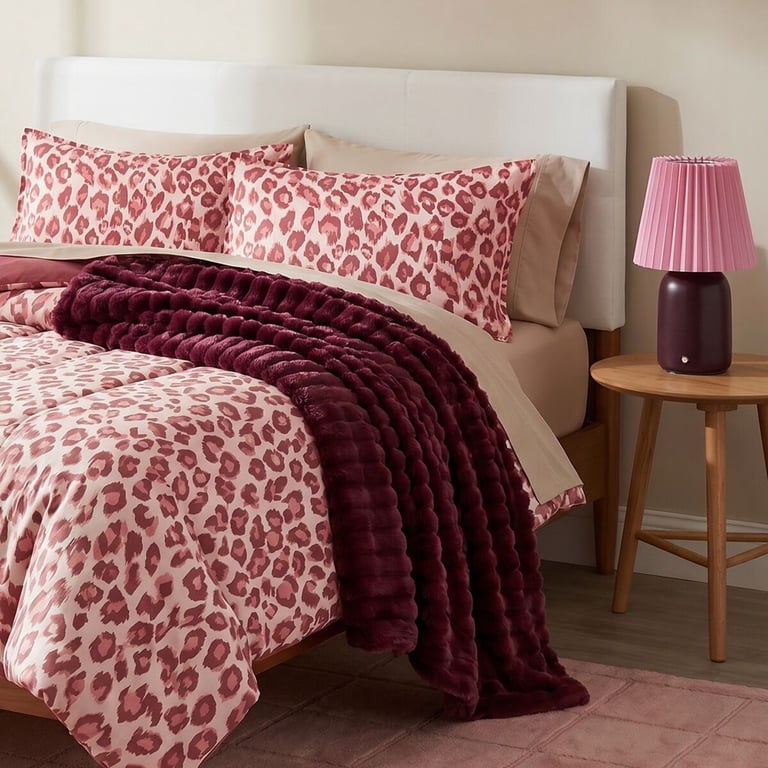 Mainstays Leopard Print 3-Piece Pink Comforter Set, Full/Queen