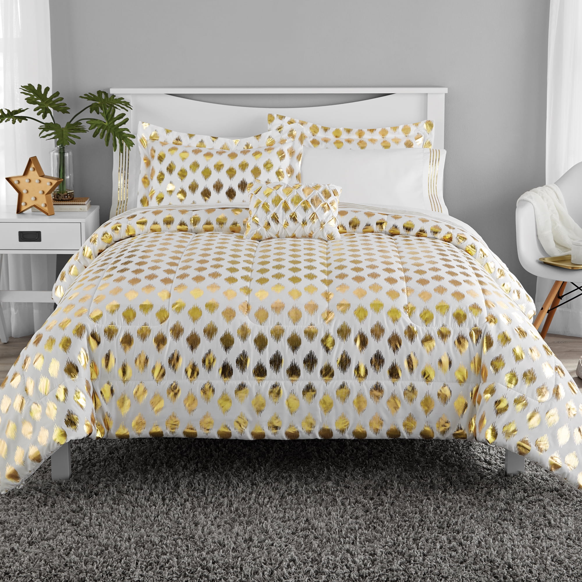 Mainstays Gold Dot Bed in a Bag Comforter Set, Queen