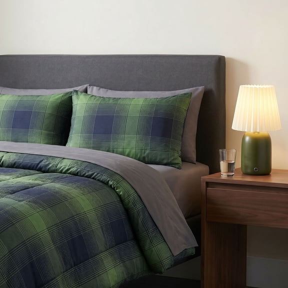 Mainstays Shadow Plaid 3-Piece Green Comforter Set, King