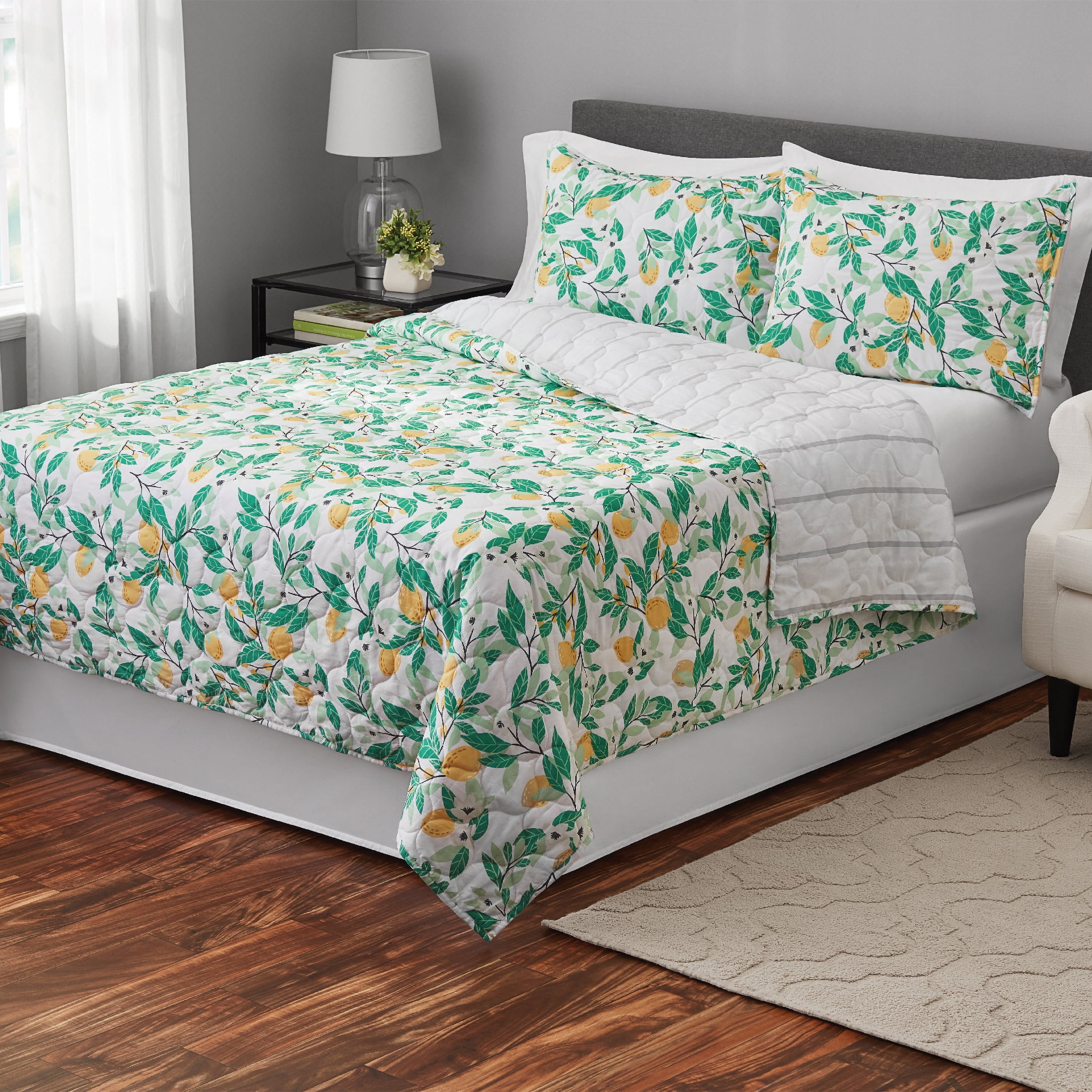 Mainstays Lemon Yellow Striped Polysester Quilt, King, Reversible