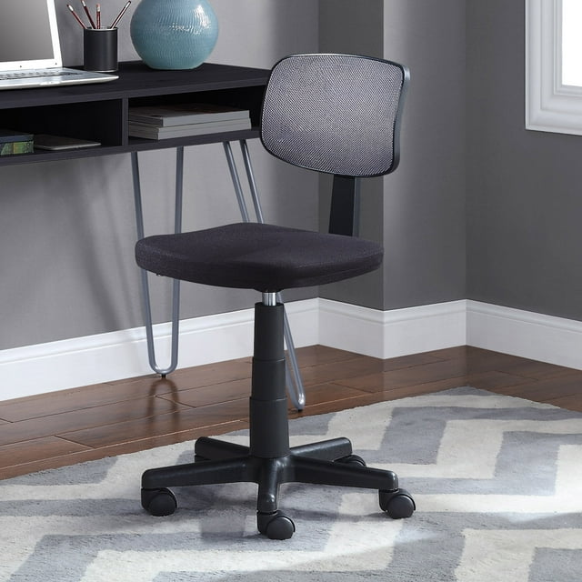 Mainstays Mesh Task Chair with Plush Padded Seat, Gray