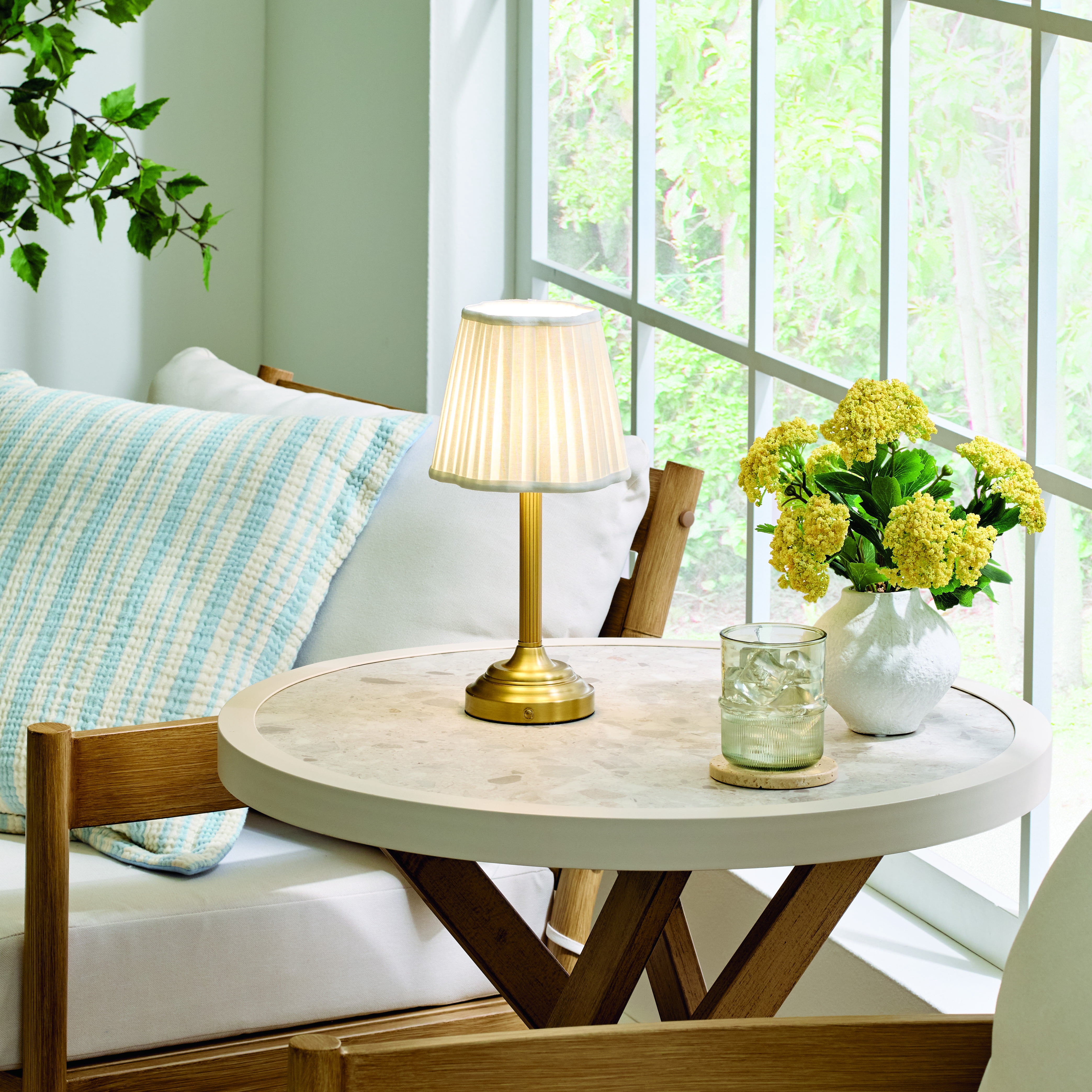 Mainstays 13.5 in Gold Stick Table Lamp