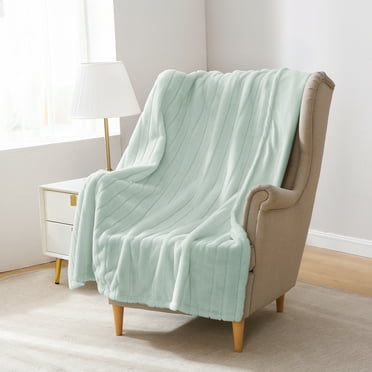 Mainstays Mint Stripe Faux Fur Throw, 50" x 60", Adult/Teen