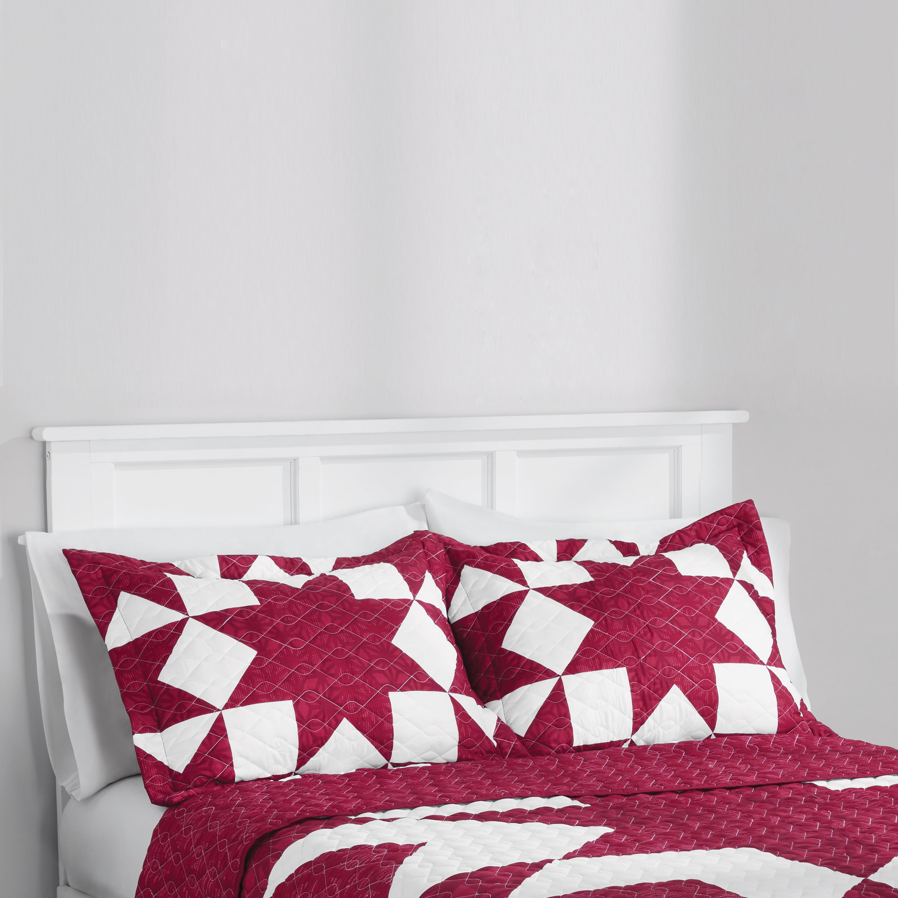 Mainstays Red Brick Star Quilt Shams, Standard/Queen, 2 pack, Adult/Teen