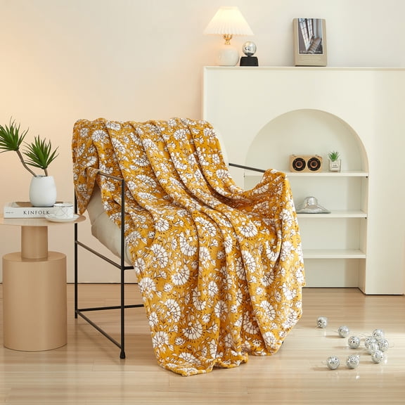 Mainstays Plush Throw Blanket, Brown Butter Floral, 50 x 60 in