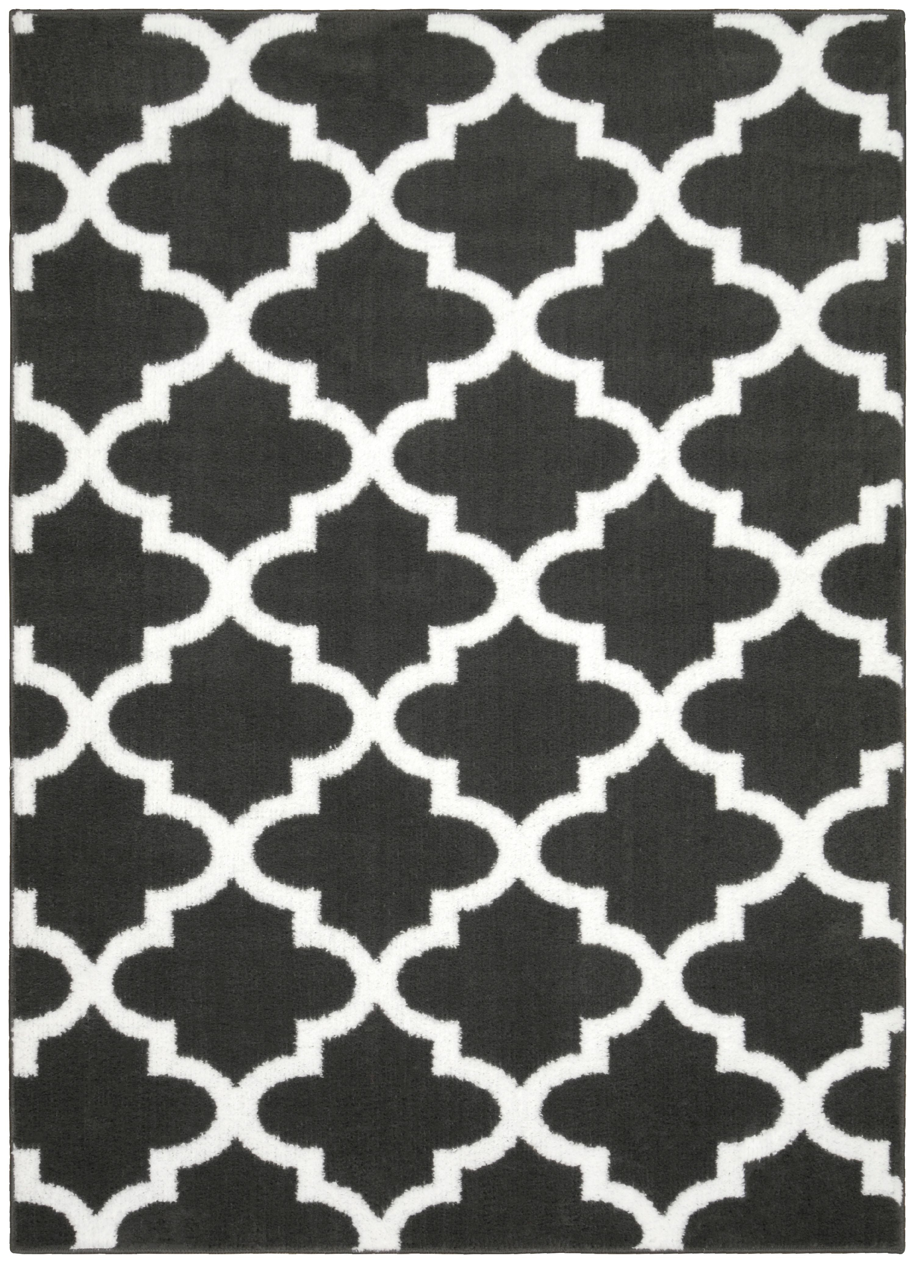 Mainstays Diamond Polyester Indoor Scatter Rug, Black and White, 30” x 45”  
