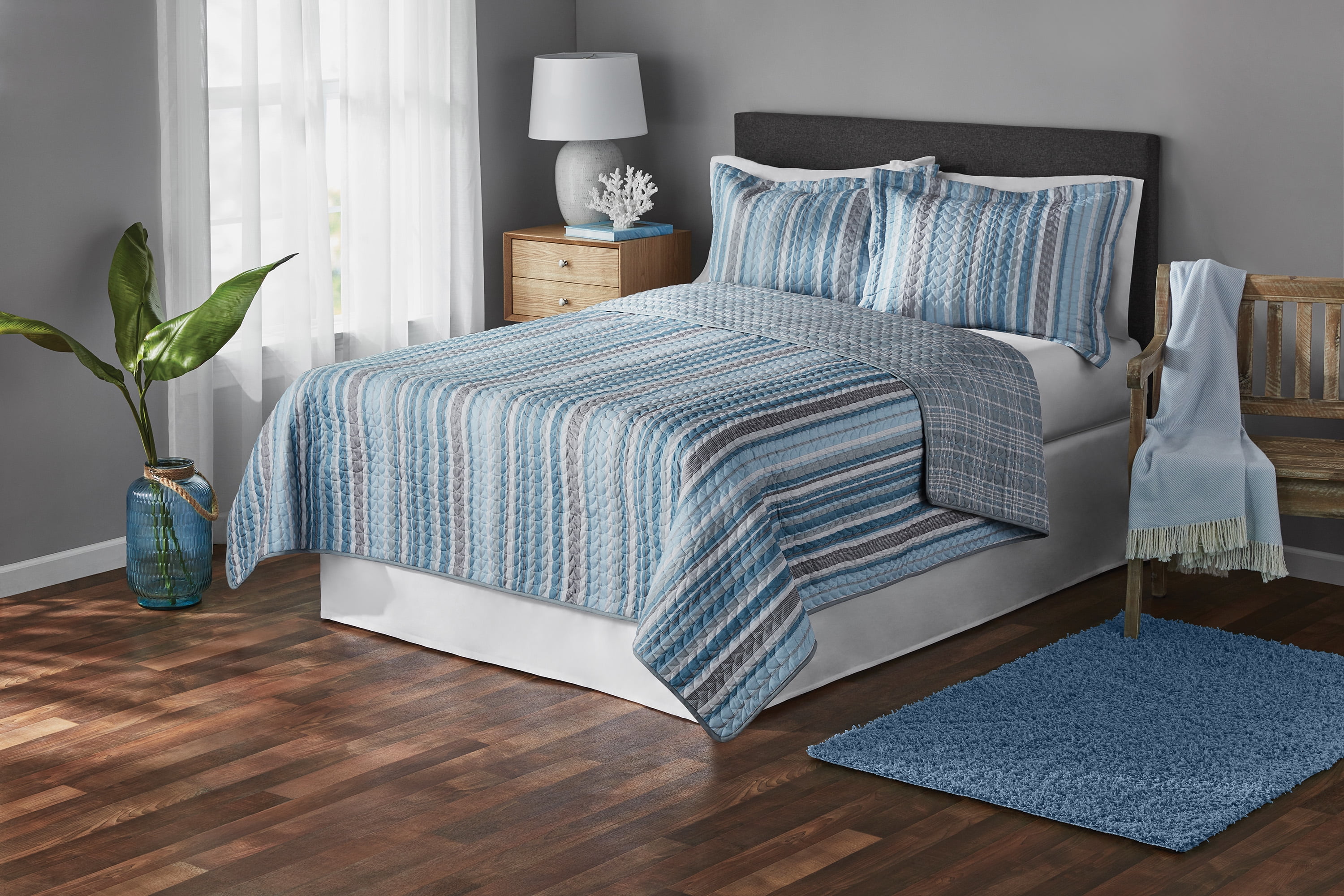 Mainstays Blue & Grey Vertical Stripe Microfiber Quilt, King, Reversible, Adult/Teen