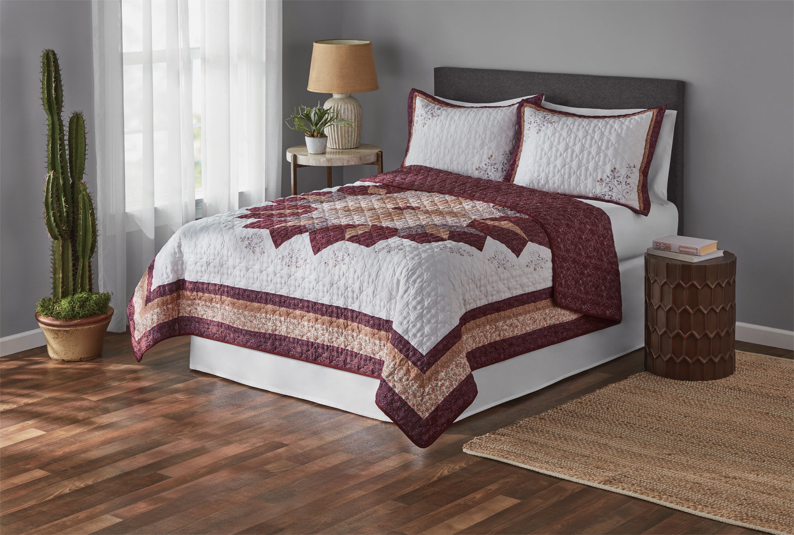 Burgundy Flower Starburst King Size Quilt, Star Burst Quilt, Star Quilt  Handmade King, Amish Star Quilt, Burgundy and White Bedspread Quilt -   Israel