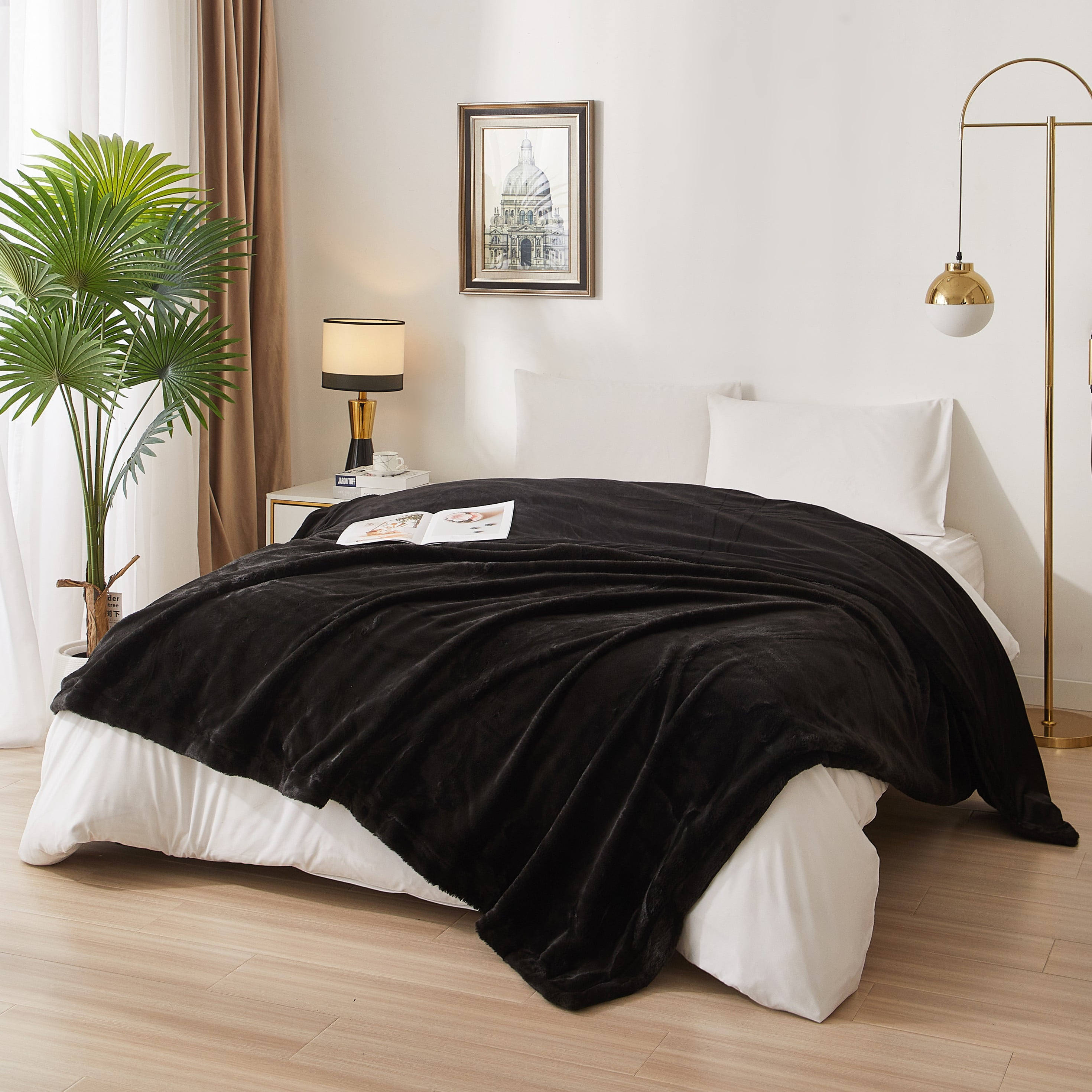 Mainstays Cozy Faux Fur Super Soft luxury Blanket, King, Rich Black