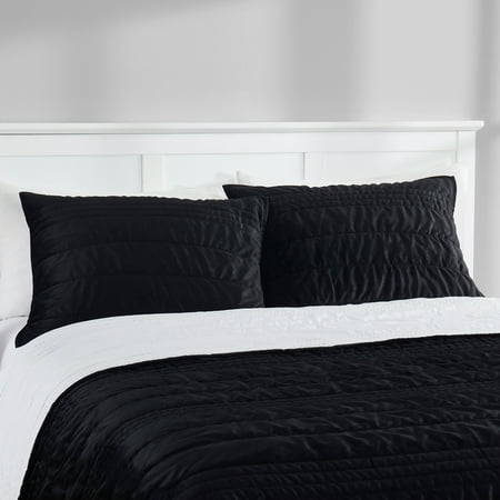 Mainstays Solid Black Zig Zag Stripe Reversible Crystal Mink Pillow Shams, Standard (2 Count)