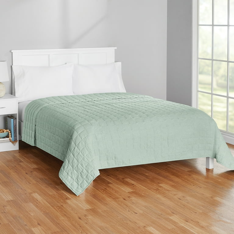 Mainstays Solid Green Crinkle Box Microfiber Quilt Full