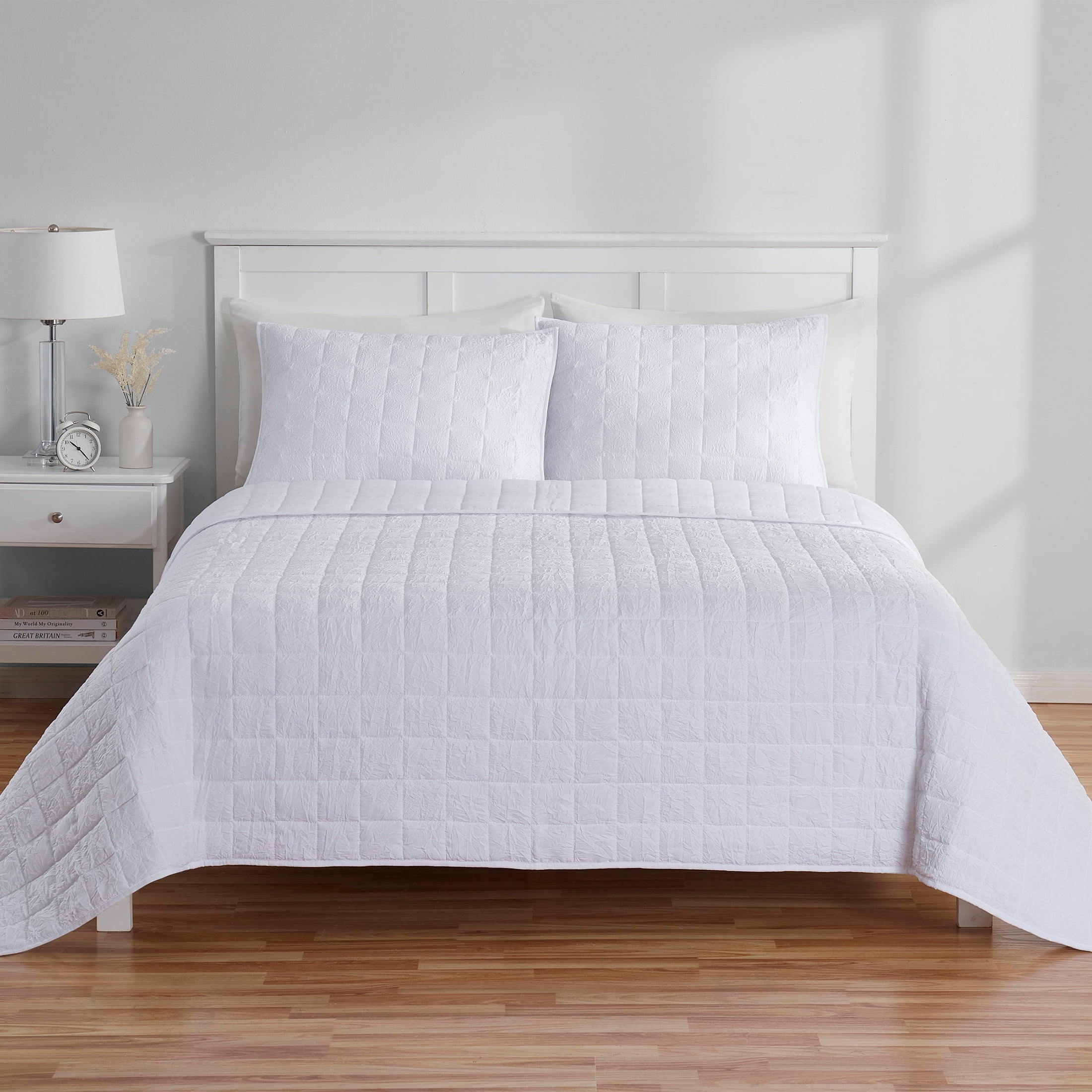Mainstays Crinkle Quilt, Full/Queen, White, Soft Wash Microfiber Bedding