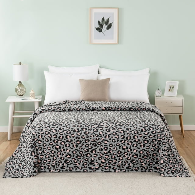 Mainstays Super Soft Plush Blanket, Full/Queen, Pink Leopard