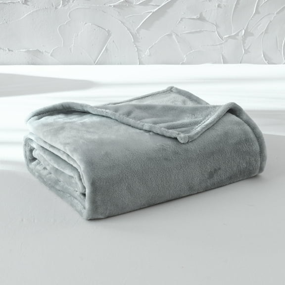 Mainstays Super Soft Plush Blanket, Gray, Twin, Adult/Teen