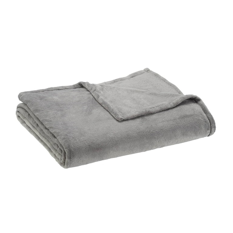 Mainstays Super Soft Polyester Plush Blanket, Light Gray, Twin 66