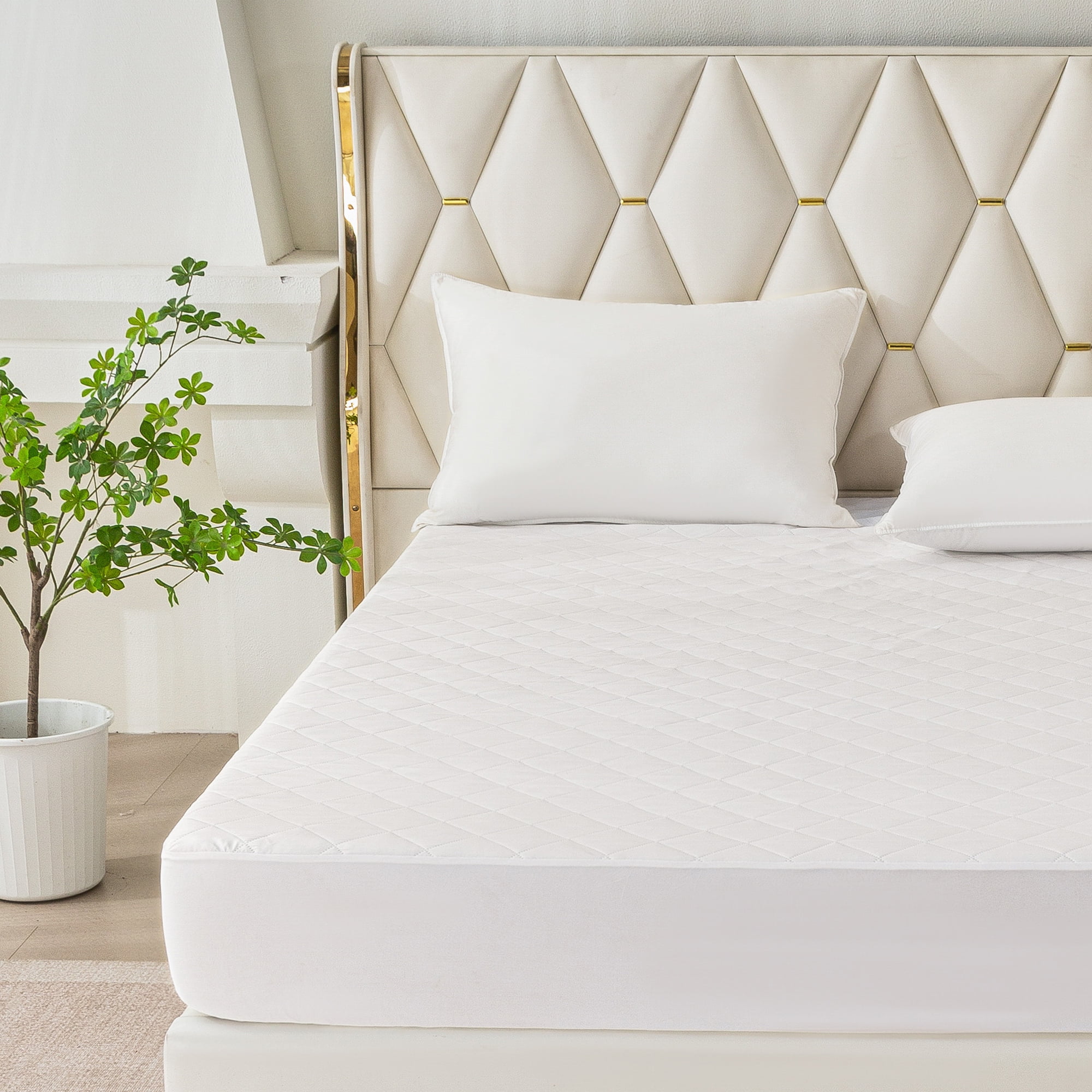 King White Super Soft Quilted Mattress Pad with Antimicrobial Microfiber