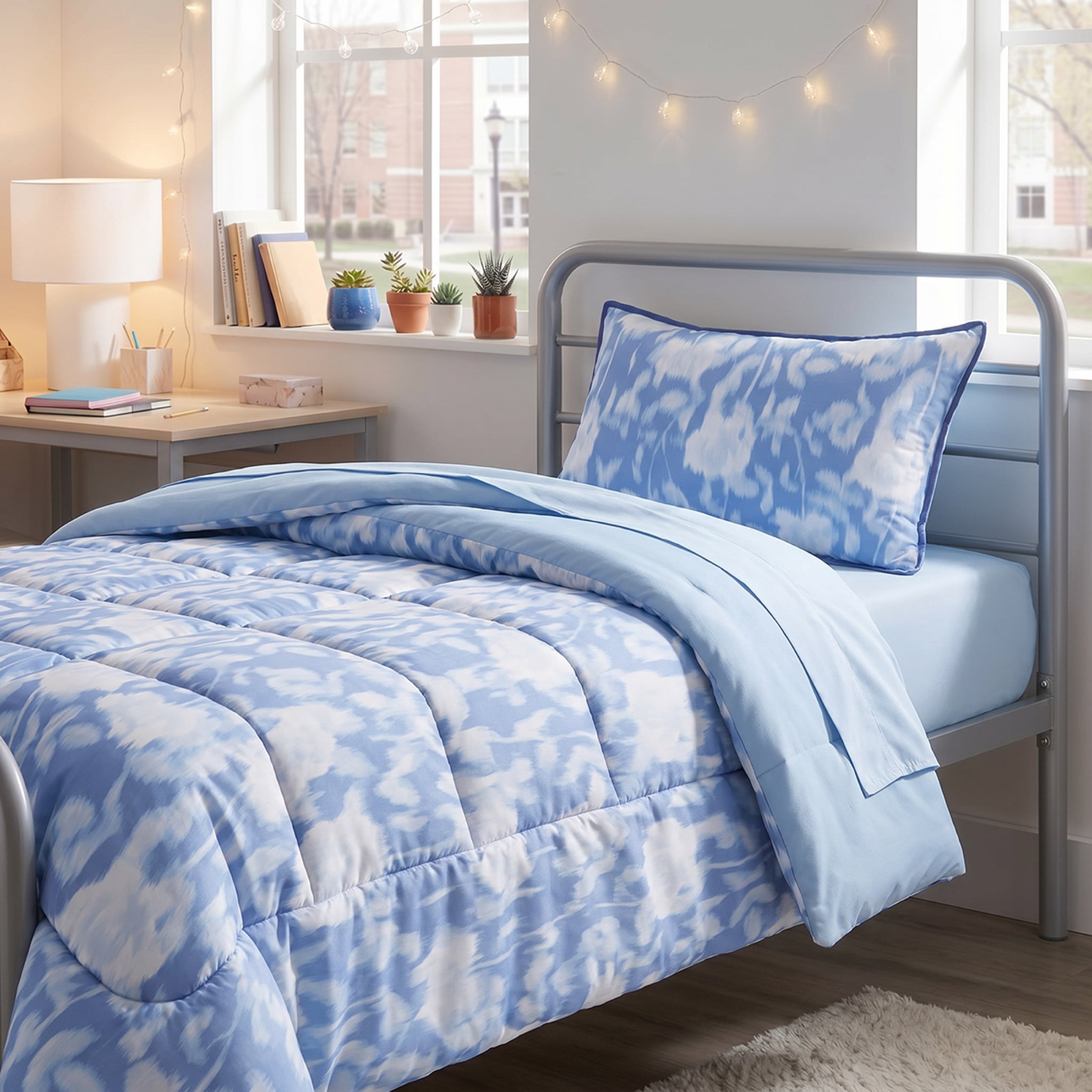 Mainstays Blurred Rose 2-Piece Blue Comforter Set, Twin/Twin XL