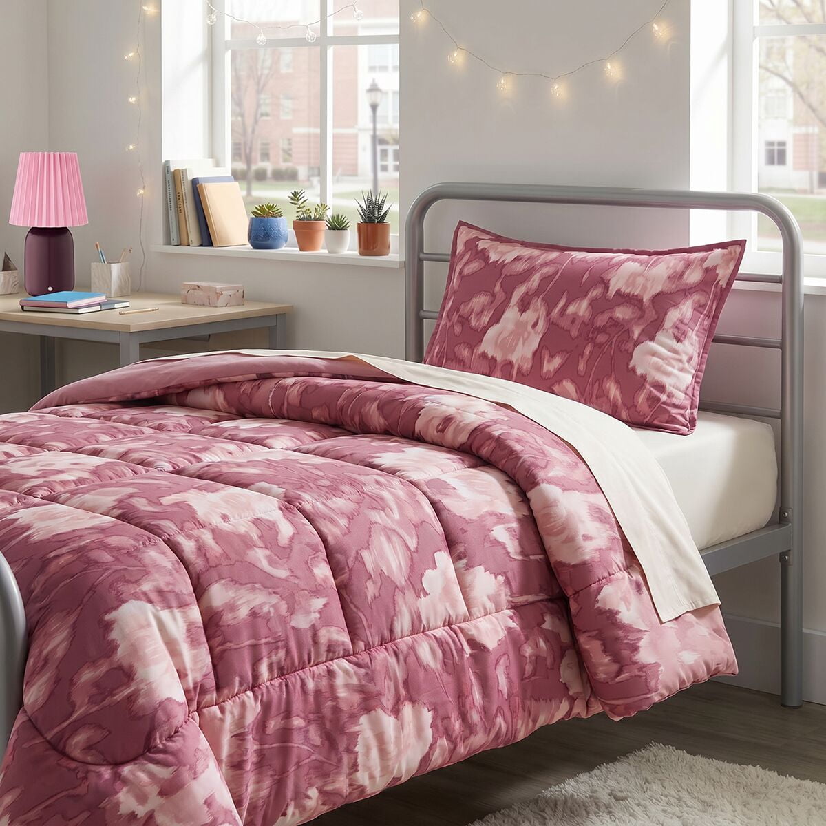 Mainstays Blurred Rose 2-Piece Pink Comforter Set, Twin/Twin XL