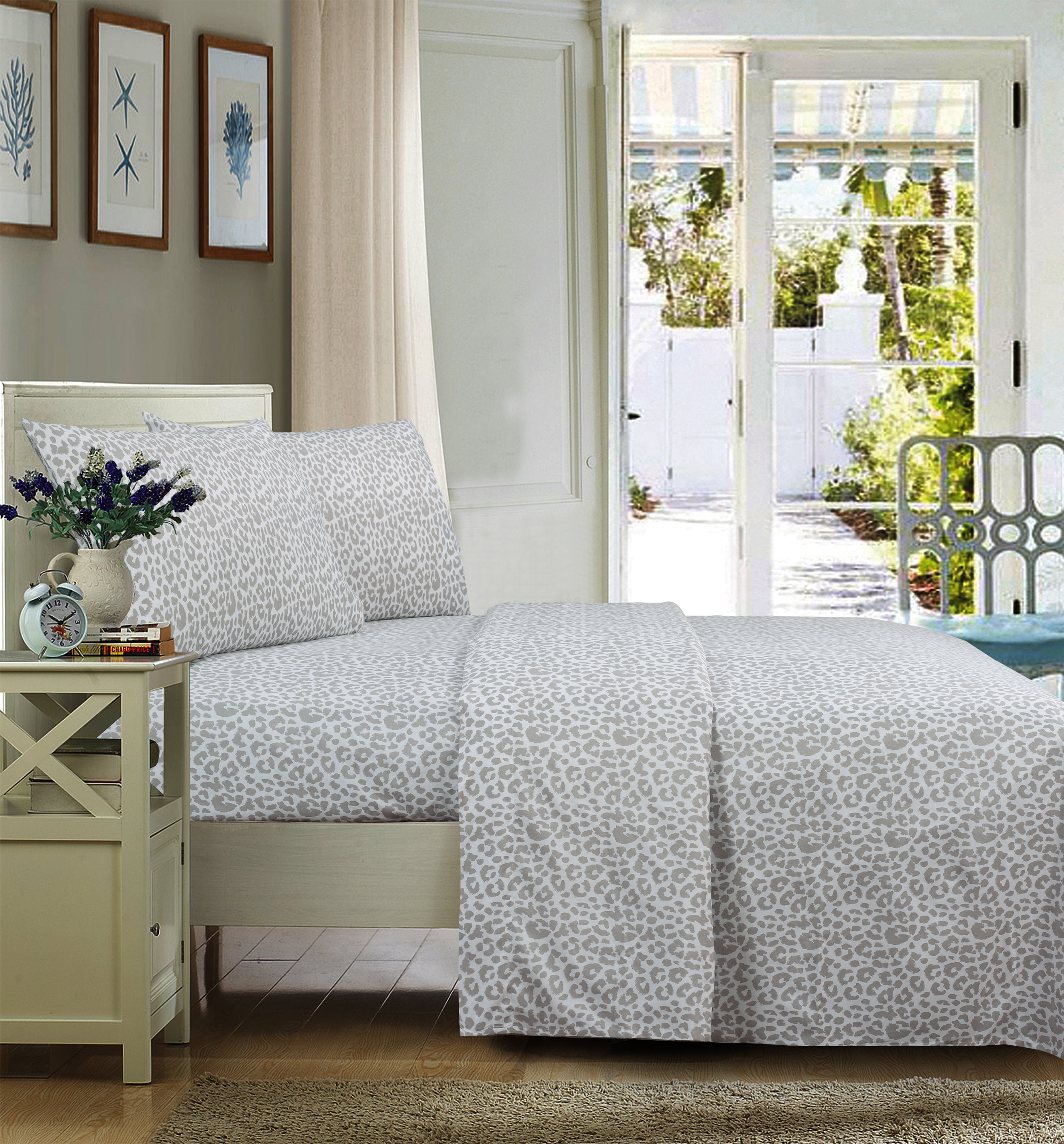 Mainstays Ultra Soft High Quality Microfiber Bed Sheet Set, Full, Soft Silver Cheetah 4pc