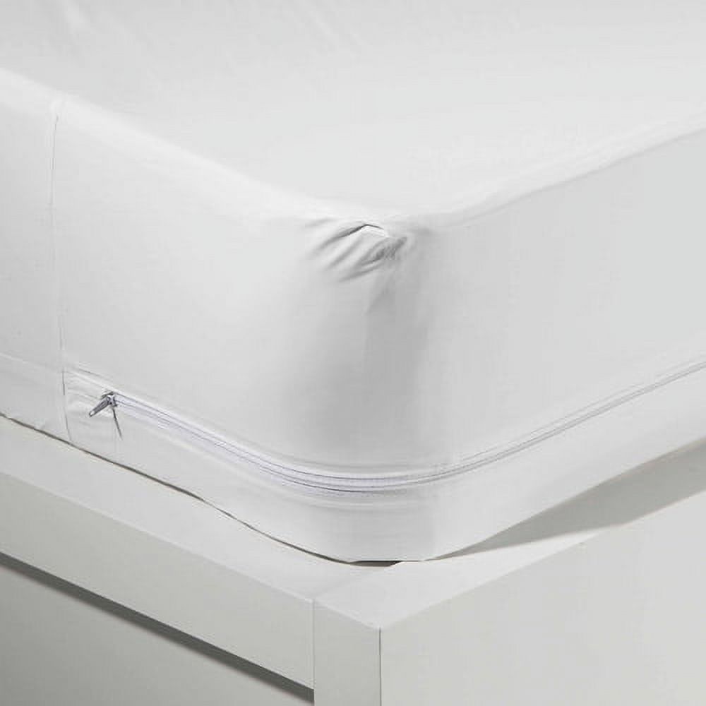 Mainstays Vinyl Waterproof Zippered White Mattress Protector, 1 Each - image 1 of 2