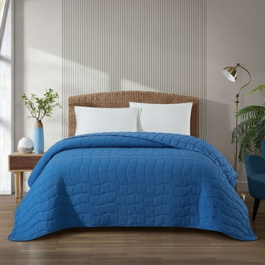 Mainstays by Becky G. & Alejandra Royal Blue Cloud Quilt, Full/Queen