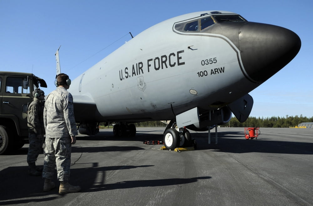 Maintainers monitor the pre-mission fueling of a KC-135 Stratotanker Canvas Art - Stocktrek Images (34 x 23)