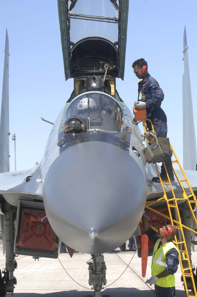 Maintainers prepare a Sukhoi Su-30 aircraft of the Indian Air Force Canvas Art - Stocktrek Images (23 x 35)