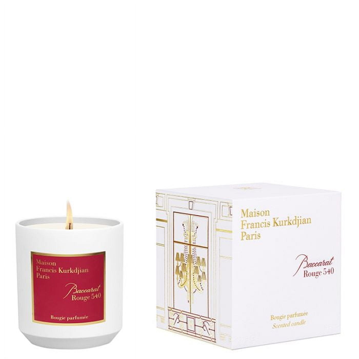 Amber Essence Scented Candle with Dried Flower Embellishment