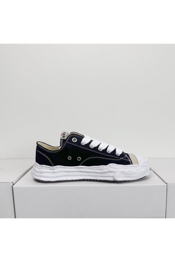 YASUHIRO MMMY Black Hank Low-top Sneakers